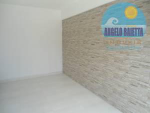Casa á venda no bairro Arpoador em Peruíbe, á 400 metros da praia