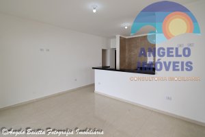 Casa pé na areia a venda no bairro Oásis em Peruíbe