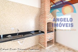 Casa pé na areia a venda no bairro Oásis em Peruíbe
