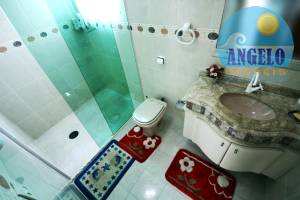 Sobrado á venda no bairro Ribamar em Peruibe, frente ao mar