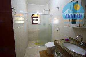 Casa para venda no bairro Continental em Peruíbe, entre 400 e 800 metros da praia