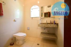 Casa para venda no bairro Continental em Peruíbe, entre 400 e 800 metros da praia