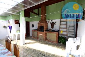 Casa para venda no bairro Continental em Peruíbe, entre 400 e 800 metros da praia