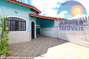 Casa á venda no bairro Cidade Nova Peruíbe em Peruíbe