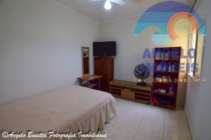Casa á venda no bairro São José em Peruíbe