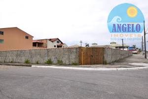 Terreno para venda no bairro Casablanca em Peruibe, frente ao mar