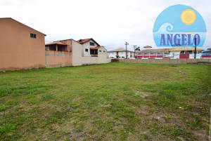 Terreno para venda no bairro Casablanca em Peruibe, frente ao mar