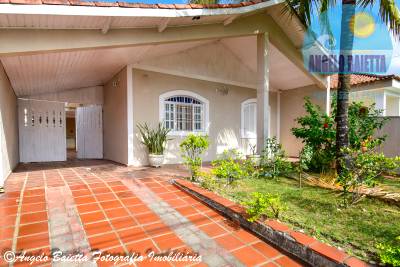 Casa em Peruíbe para venda