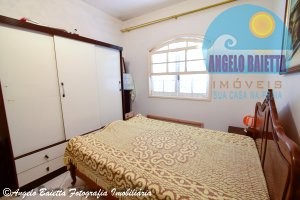 Casa á venda no bairro Icaraiba em Peruíbe