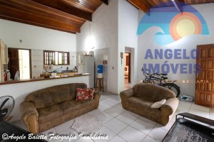 Casa á venda no bairro Cidade Nova Peruíbe em Peruíbe