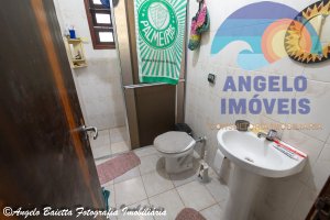 Casa á venda no bairro Cidade Nova Peruíbe em Peruíbe