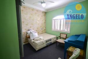Casa com piscina para venda no bairro Jardim Marcia em Peruibe