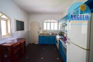 Casa com piscina para venda no bairro Jardim Marcia em Peruibe