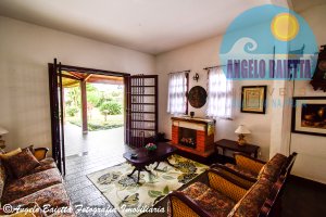 Casa á venda no bairro Tres Marias em Peruíbe