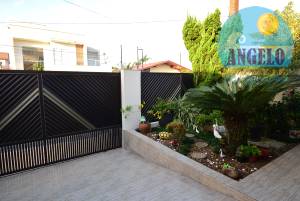 Casa para venda no bairro Tres Marias em Peruibe, até 200 metros da praia