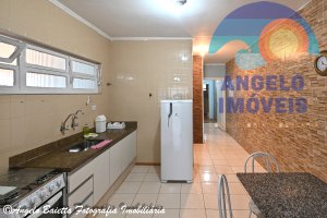 Casa á venda no bairro Centro em Peruíbe