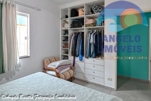 Casa á venda no bairro Ribamar em Peruíbe