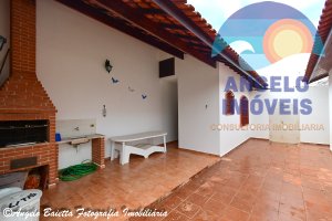 Casa lado praia á venda, 2 lotes, no bairro Oasis em Peruíbe