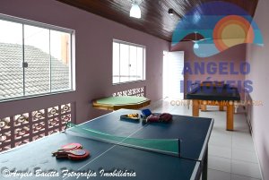 Casa para venda no bairro Tres Marias, entre 400 e 800 metros da praia
