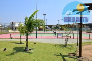 Sobrado á venda no condomi´nio Bougainvillée IV em Peruíbe