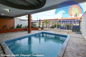 Casa lado praia á venda no bairro Cidade Nova Peruíbe em Peruíbe