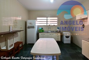 Casa lado praia á venda no bairro Cidade Nova Peruíbe em Peruíbe