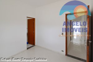Casa á venda no bairro Ribamar em Peruibe