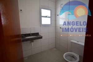 Casa á venda no bairro Jardim Veneza em Peruíbe