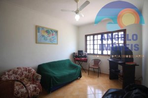 Casa á venda no condomínio São Luiz em Peruíbe