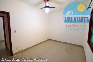 Casa á venda no bairro Jangada em Peruíbe