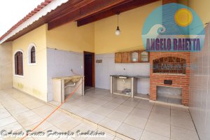 Casa á venda no bairro Jangada em Peruíbe