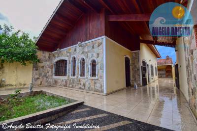 Casa em Peruíbe para venda