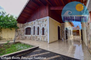 Casa á venda no bairro Jangada em Peruíbe