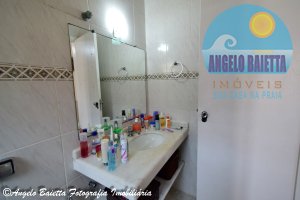 Casa á venda no bairro Park Daville em Peruíbe