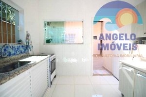 Casa lado praia á venda no bairro Imperador em Peruíbe