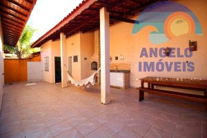 Casa lado praia á venda no bairro Imperador em Peruíbe
