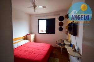 Apartamento com 2 dormitorios, sendo 1 suite em Peruibe, á 400 metros da praia