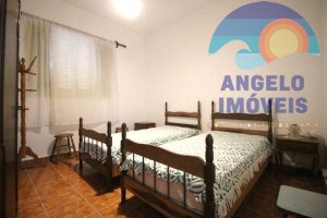 Casa lado praia em 2 lotes á venda no bairro Florida em Peruibe