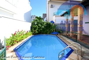 Casa á venda no condomínio Bougainvillée I em Peruíbe