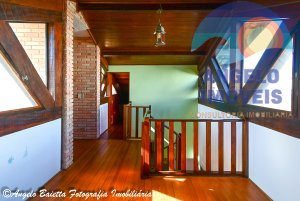 Casa á venda no condomínio Bougainvillée I em Peruíbe