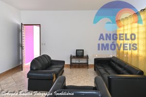 Casa com 3 dormitórios á venda no bairro Cidade Nova Peruíbe em Peruibe