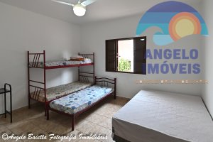 Casa com 3 dormitórios á venda no bairro Cidade Nova Peruíbe em Peruibe