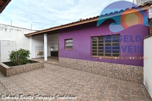 Casa com 3 dormitórios á venda no bairro Cidade Nova Peruíbe em Peruibe