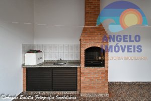 Casa com 3 dormitórios á venda no bairro Cidade Nova Peruíbe em Peruibe