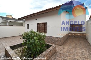 Casa com 3 dormitórios á venda no bairro Cidade Nova Peruíbe em Peruibe