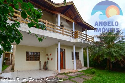 Casa em Peruíbe para venda
