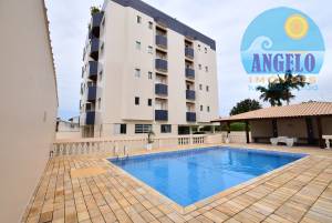 Apartamento com piscina, 2 dormitorios em Peruibe, entre 400 e 800 metros da praia