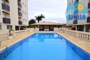 Apartamento com piscina, 2 dormitorios em Peruibe, entre 400 e 800 metros da praia