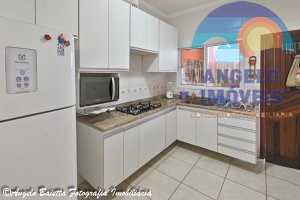 Casa com piscina em excelente localização á venda em Peruíbe- Litoral SP