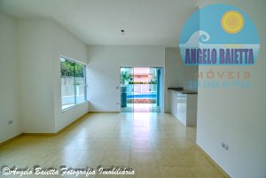 Casa á venda no condomínio Jardim Três Marias Em Peruíbe